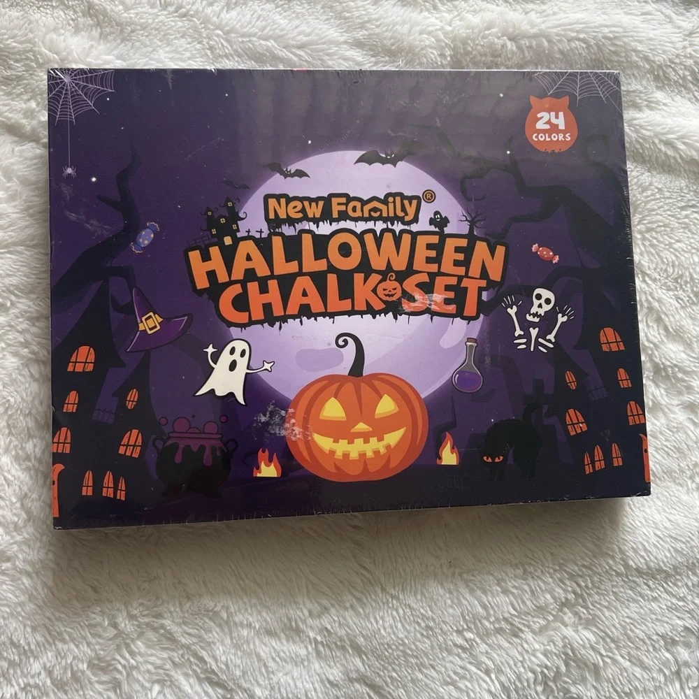 New Family Halloween Chalk Set 24 Colors Kids Sidewalk Art Kit – New